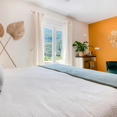Bed and Breakfast La Ruta Naranja Adsubia