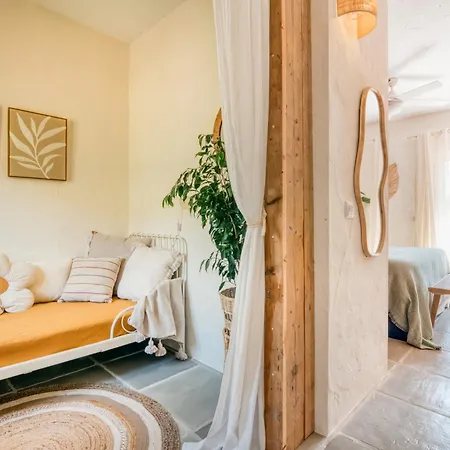 Bed and Breakfast La Ruta Naranja Adsubia