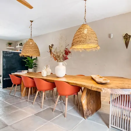 La Ruta Naranja Bed and Breakfast